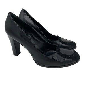 Marc Jacobs Leather and Suede Round Toe Heels